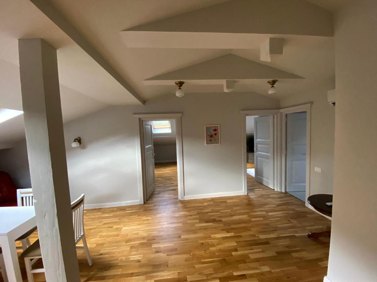 Augsburg Apart Piatra Neamţ Exterior foto